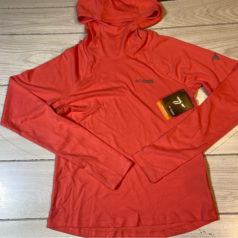 COLUMBIA TITANIUM CORAL OMNI-DRY MOUNTAIN TECH 1/2 ZIP SHIRT S NWT!